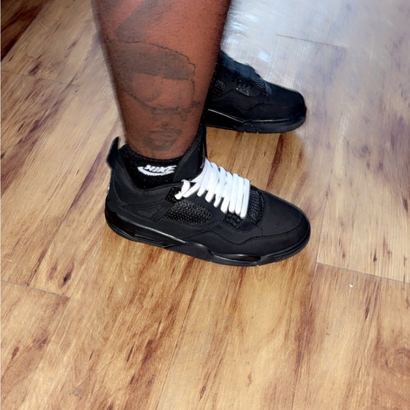 Retro 4 Jordans Black Cats - Picture 5 of 5